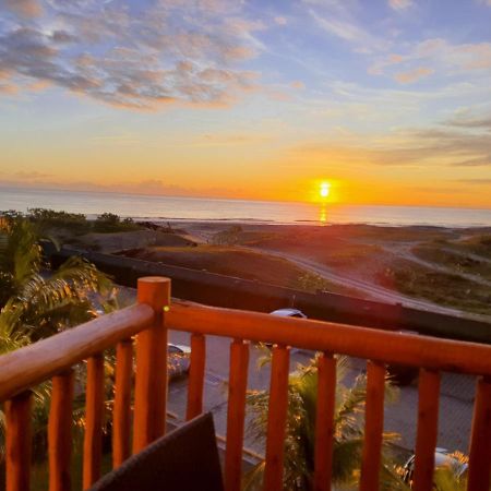 Paraiso Frente Mar!! 04 Pessoas-Pe Na Areia Vg Sun Cumbuco-Hidro, Sauna, Academia, Piscina,Cozinha Completa, Wifi, Parquinho Infantil Ngoại thất bức ảnh